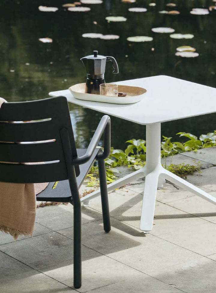 OUTO_LOUNGE_CHAIR_Black_Lifest